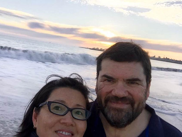 Quick, what’s the most recent photo on your phone? For photo sharing pioneer Philippe Kahn, it’s a selfie of him with his wife, Sonia Lee, on the beach.